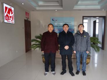 盛基工業(yè)潘總一行來(lái)到飛鷹科技研究新品開(kāi)發(fā)，共同探討新產(chǎn)品的攻關(guān)課題